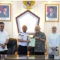 Serah terima pemilik lahan kepada Kadishub Kota Malang disaksikan Pj. Wali Kota Malang dan Ketua DPRD Kota Malang. (Ist)