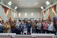 Suara kritis datang dari kampus. Sebanyak 32 dekan Fakultas Hukum Perguruan Tinggi Negeri (PTN) di seluruh Indonesia menyatukan sikap lewat Deklarasi Seruan Kebangsaan.