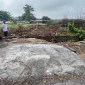 Lokasi pohon beringin yang kini telah dicor pasca ditebang 