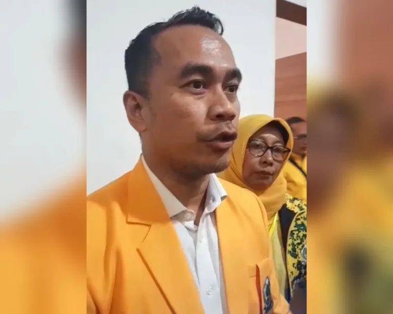 Djoko Prihatin. Politisi muda yang juga anggota DPRD Kota Malang tersebut resmi ditetapkan sebagai Ketua DPD Partai Golkar Kota Malang